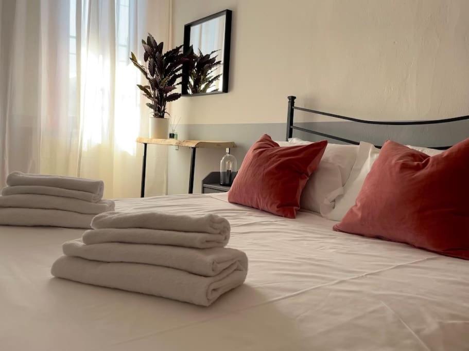 2-Bedroom Flat In The Heart Of Bergamo City Centre Exterior foto